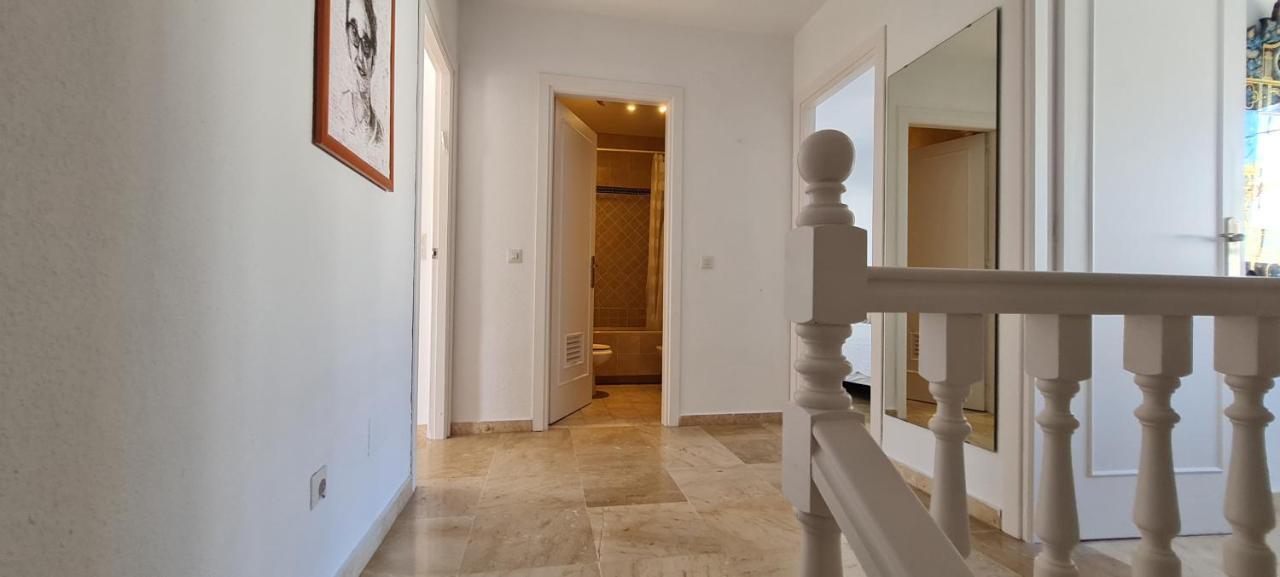 Maison Marbella Proche De La Mer Exteriör bild