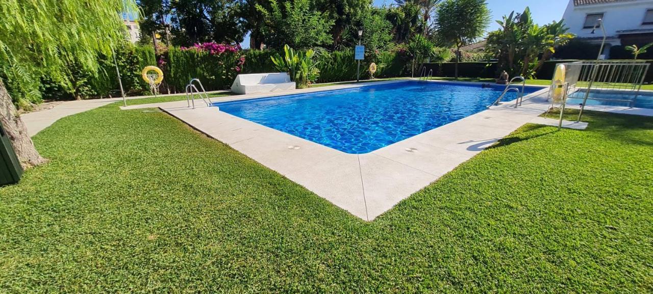 Maison Marbella Proche De La Mer Exteriör bild